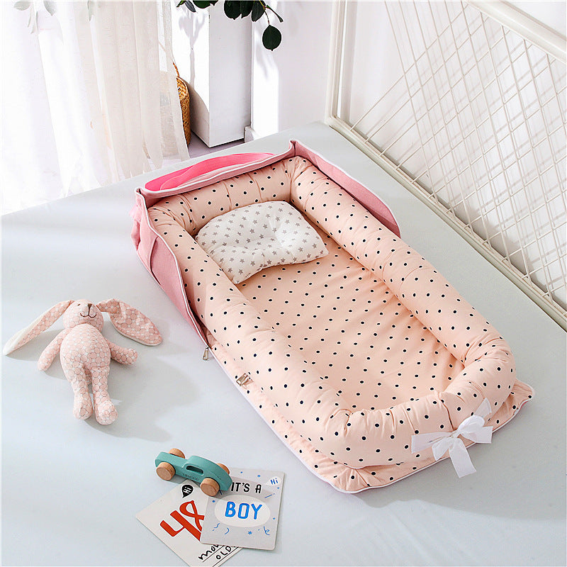 Compact travel baby bed – breathable and washable cotton lounger